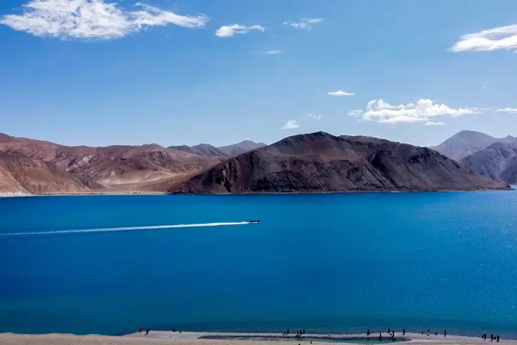 0a5ccPangong Lake 2.jpg